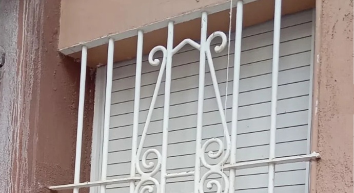 Instal.lacions i Reparacions Josegra: Adaptación y Corte de Rejas de Acero en el Barri d'Horta