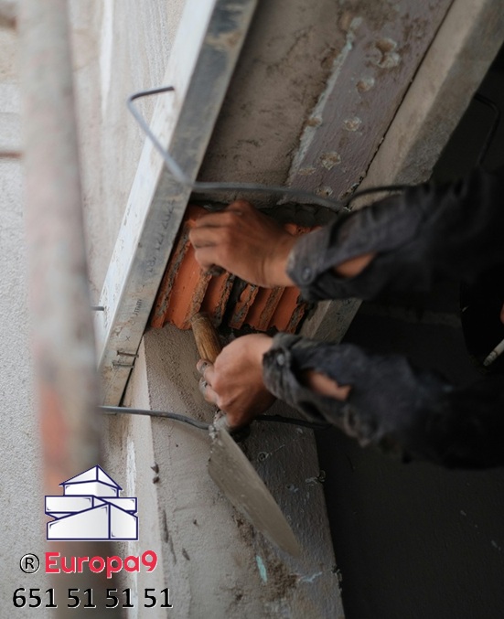 Reparación de Grietas en Valencia | Europa 9 para una Consolidación Estructural