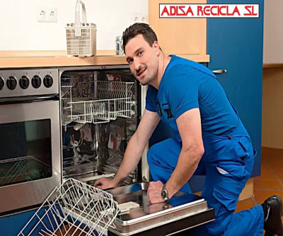 Adisa Recicla: Hidrodinámica Controlada y Rectificación de Fugas en Lavavajillas