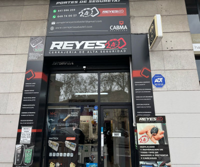 Cerrajería Reyes Sabadell: Apertura Vehicular Urgente para Resolver Imprevistos con Solvencia
