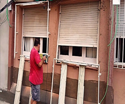 Instal.lacions i Reparacions Josegra: Adaptación y Corte de Rejas de Acero en el Barri d'Horta